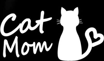 GoedeDoelen.Shop | Auto Sticker Cat Mom Zilver | Autosticker | Kattensticker | Poezensticker | Weersbestendig | 13 x 6 CM | Scootersticker | Laptopsticker | Koelkaststicker | Transparant Zilver