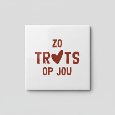 Zo Trots Op Jou Keramische Tegel – Hart Tekst Design – Decoratieve Wandtegel 15×15 cm
