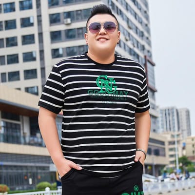 Nieuw Plus Size Plus Size Los Heren T-shirt met Korte Mouwen Extra Groot Dikke Man T-shirt Top Extra Groot Gestreept Shirt 7XL zwart