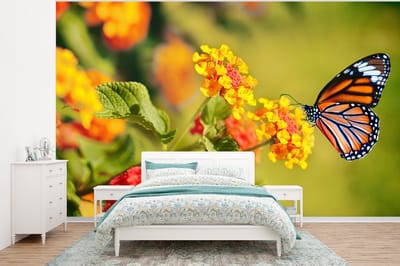 Behang - Fotobehang Vlinder - Insecten - Bloemen - Geel - Breedte 295 cm x hoogte 220 cm