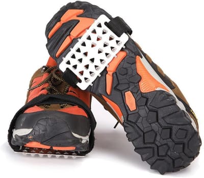 Antislip stijgijzers met veters voor ijsschoenen met 26 tanden, flexibel spikesysteem voor jongens, meisjes en volwassenen.