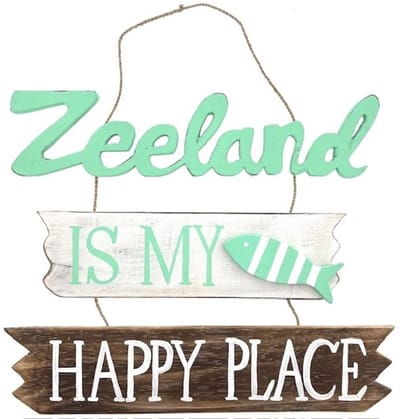 Houten hanger Tobo Zeeland Happy place