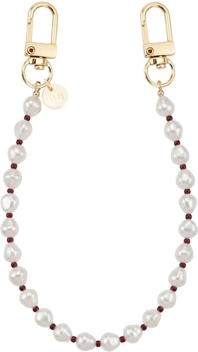 xoxo Wildhearts telefoonkoord - Burgundy Pearl (kort koord) - Geschikt voor iPhone - Geschikt voor Samsung - Universeel - Phone cord - Telefoonketting - Parelketting met burgundy & gouden details - Koord voor telefoon - Burgundy / Bordeaux rood