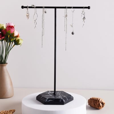 Sieradenorganizer met T-bar voor kettingen, oorbellen en armbanden - Marmerlook metalen standaard voor ringen en horloges
