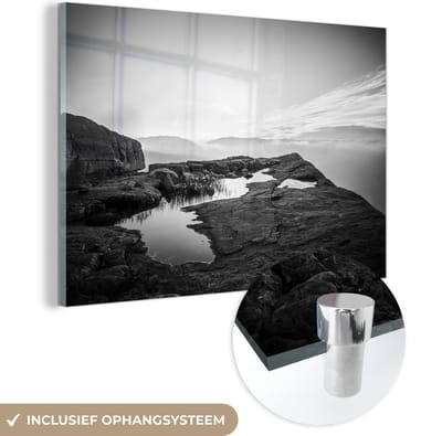 MuchoWow® Glasschilderij 60x40 cm - Schilderij acrylglas - Natuurfoto zwart-wit - Foto op glas - Schilderijen