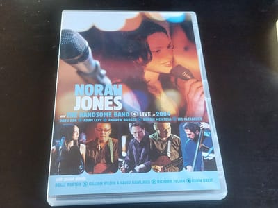 Norah Jones - Live 2004