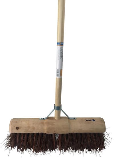 Ivana Straatbezem - Bezem - Ronde Kap - Bassine/Stalks - 45cm - Incl. Steel - 1700x28mm - FSC 100%