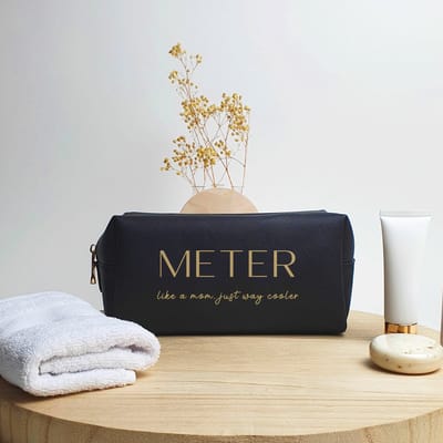 Toiletzak - Like a mom - Zwart - Cadeau meter - Toilettas - Cadeau - Meter vragen