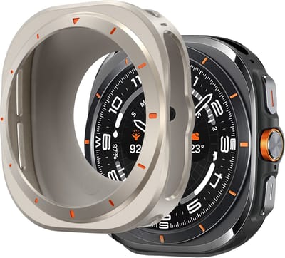Bandz metalen hoesje geschikt voor Samsung Galaxy Watch Ultra / Ultra 2025 - case van hoogwaardig metalen materiaal - Robuuste bescherming (titanium kleur)