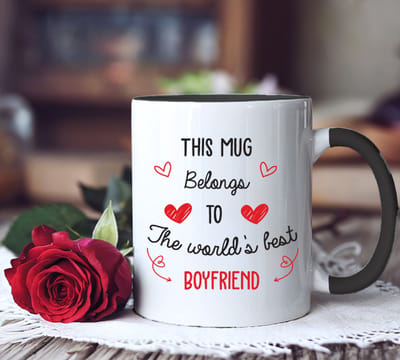 Mok Valentijn met tekst "This mug belongs to the world's best Boyfriend " Zwart - Valentijn Cadeautje voor Hem - Keramiek - Wit - Valentijn Cadeau - Love