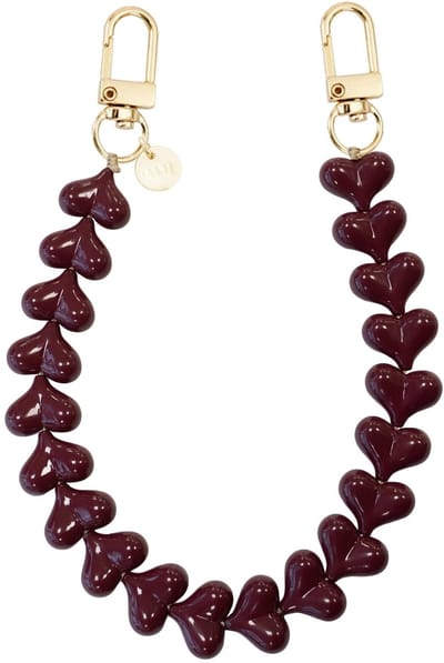 xoxo Wildhearts telefoonkoord - Funky Hearts Charm Cord (Burgundy) - Geschikt voor iPhone - Geschikt voor Samsung - Universeel Phone Cord - Telefoonketting - Bedeltje voor telefoon - Telefoonhanger - Ketting met hartjes - Bordeaux rood / Burgundy
