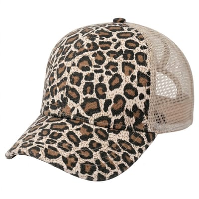 Beige bruin zwart luipaardprint baseball pet dames – mesh trucker pet met gebogen klep en luipaard patroon – dames cap met ademende mesh achterkant – streetwear stijl pet met dierenprint