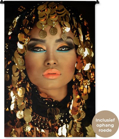 Wandkleed - Wanddoek - Vrouw - Cleopatra - Goud - Sieraden - Make up - Luxe - 90x135 cm - Wandtapijt