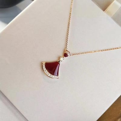 925 Sterling Zilver Parelmoer Kleine Rok Hanger Damesmode Waaier-vormige Ketting Gepersonaliseerde Luxe Merk Sieraden 45cm beige