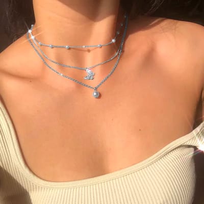 2-delige Ketting met Vlinder & Parel Zilverkleurig - Prachtige Dames Collier met Dubbele Hangers - Pax Amare