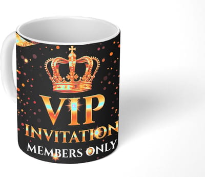 Mok - Koffiemok - Uitnodiging - VIP - Kroon - Goud - Mokken - 350 ML - Beker - Koffiemokken - Theemok