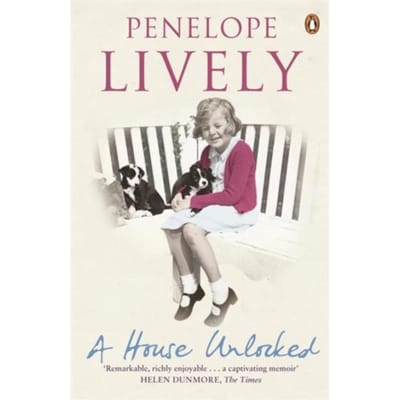 A House Unlocked - Penelope Lively
