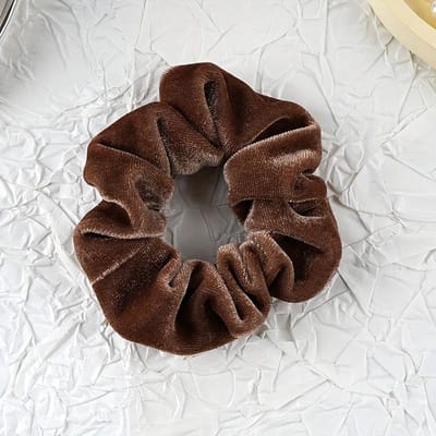 Boho Minimalistische Stoffen Elastiekjes voor Vrouwen - Velvet Scrunchies, Effen Kleur, Enkel Stuk, Anti-Slip Elastiek koffie