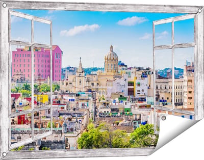 Gards Tuinposter Doorkijk Havana Stad in Cuba - 90x60 cm - Tuindoek - Tuindecoratie - Wanddecoratie buiten - Tuinschilderij