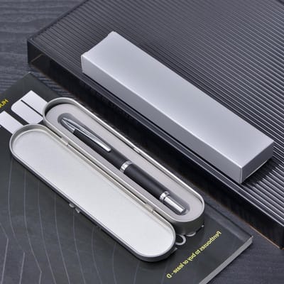 Drukvulpotlood met golvend mat zwart en chroom, fijne nib, inktconverter en metalen penbox set