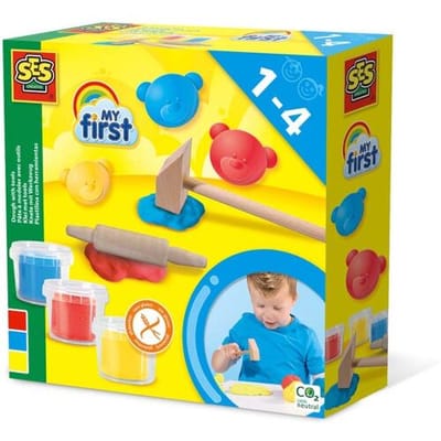 SES Creative - My First - Klei met tools - 3 kleuren - met Hamertje en Deegroller – Glutenvrije klei - Makkelijk Uitwasbaar – vanaf 1 jaar