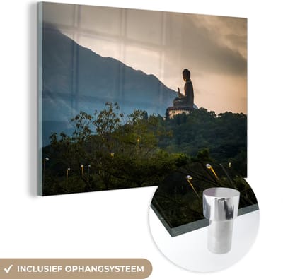® Glasschilderij 180x120 cm - Schilderij acrylglas - Zijaanzicht van de Tian Tan Boeddha tijdens zonsondergang - Foto op glas - Muurdecoratie woonkamer - Wanddecoratie slaapkamer - Schilderijen