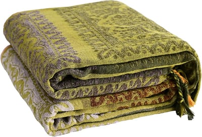 VANJOROY 100% Chenille Bohemian Large Sofa Bed Throw for 2- 3 Seater Oversized Throw Blankets for Sofas, Patchwork Soft Throw for Sofa Bedspreads, Carpet Bed Gifts-220x260cm, Red