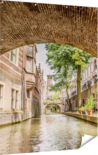 Gards Tuinposter Gracht in Utrecht onder de Brug - 120x160 cm - Tuindoek - Tuindecoratie - Wanddecoratie buiten - Tuinschilderij