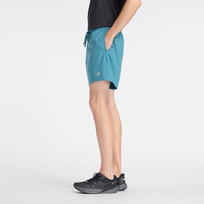 New Balance Sport Essential Short 5 Big Teal Maat: XXL | Sport Shorts Outlet | Heren | Blauw