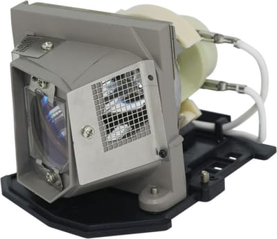 Beamerlamp geschikt voor de PANASONIC PT-LS26 beamer, lamp code ET-LAL200. Bevat originele P-VIP lamp, prestaties gelijk aan origineel.
