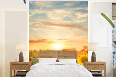 Behang - Fotobehang Zonnebloem - Zon - Bloemen - Breedte 165 cm x hoogte 220 cm