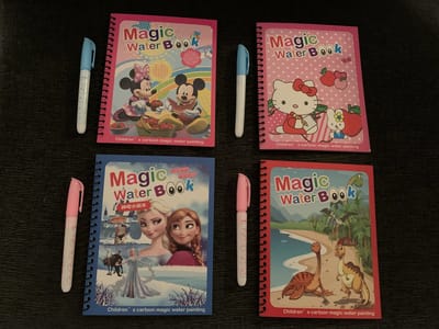 Magic Water Book - Set van 4 magische water kleurboekjes met waterpen - Mickey & Mini Mouse, Hello Kitty, Frozen, Dino