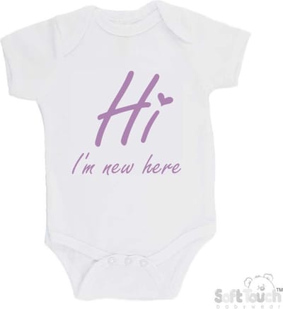 100% katoenen Romper "Hi I'm new here" Met Een Hartje Meisjes Katoen Wit/lila Maat 62/68