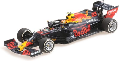 1:43 Diecast modelauto Aston Martin Red Bull Racing RB16 #23 70th Anniversary GP 2020 A. Albon Minichamps