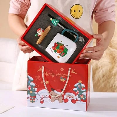 Leuk kerstcadeau met keramische mokken van de Kerstman, vergezeld van handcadeau-mokken met deksel en lepel. Creatieve geschenkdoos 301-400ml black