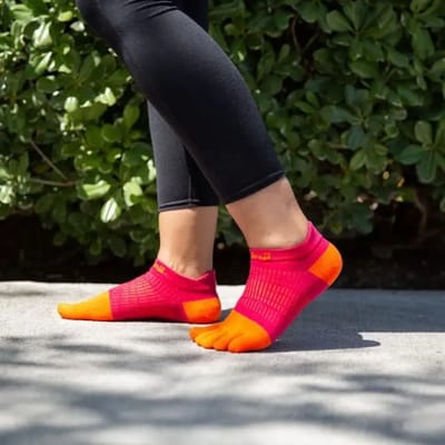 INJINJI | Womens Run Lightweight No-Show Chili (Maat - M-L) | Teensokken