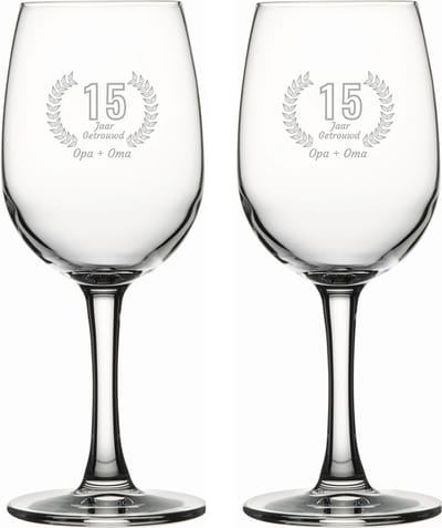 Gegraveerde set witte wijnglazen 26cl Opa + Oma 15 jaar getrouwd