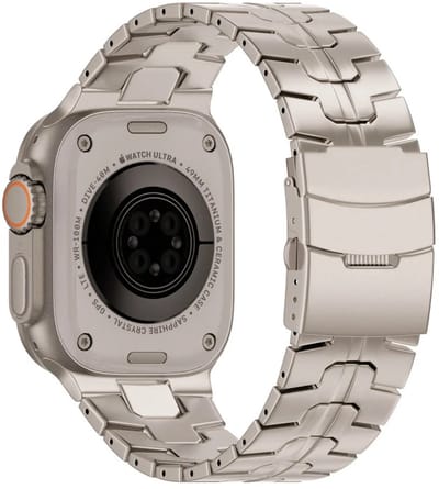 Stravo Hoogwaardig Titanium Horlogebandje 'Iron' – Geschikt voor Apple Watch 46mm (Series 10/11), 45mm (Series 7/8/9), 44mm (Series 4/5/6, SE 1/2/3), 49mm (Ultra 1/2/3) - Titanium metalen bandje met veilige sluiting - Titanium