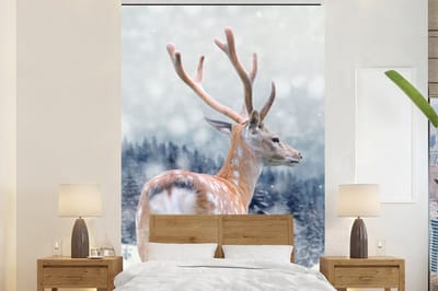 Behang - Fotobehang Winter - Hert - Dieren - Breedte 180 cm x hoogte 280 cm