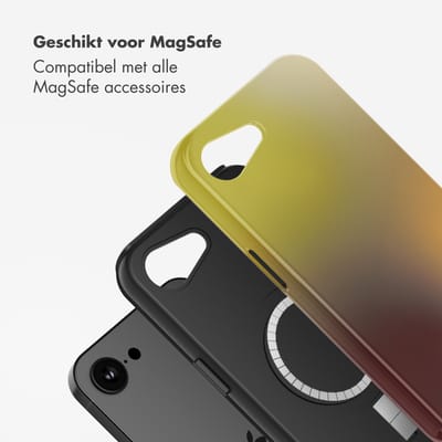 Selencia Hoesje - Geschikt voor Apple iPhone 17e / 16e - Backcover geschikt voor MagSafe - Gradient Olive Dust