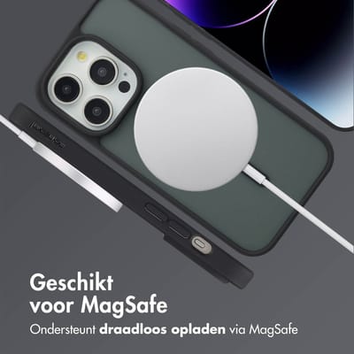 imoshion Hoesje - Geschikt voor iPhone 14 Pro - Color Guard Backcover geschikt voor MagSafe - Zwart