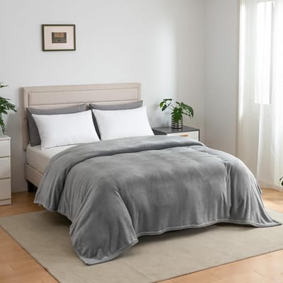 Famanu - Fleece Deken 230 x 270 cm - Pluizige Plaid voor Bank & Bed - Zacht & Warm - Machinewasbaar