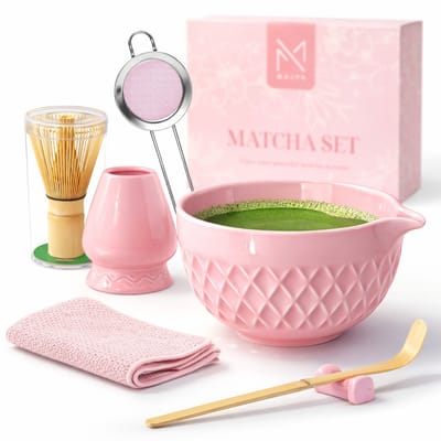 Complete Matcha Set 7-delig – Inclusief Kom met Schenktuit, Bamboe Whisk & Zeef – Starterkit voor Matcha Thee & Latte – Perfect Cadeau (Roze)