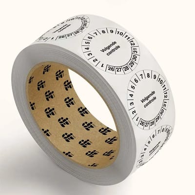 Volgende controle keuringsstickers - jaartallen 26-31 - op rol | 2 cm - 1113 stickers per rol