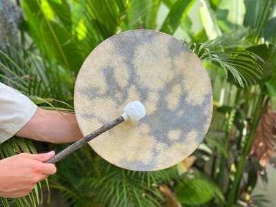 LIDAH® Sjamanendrum - 40cm Traditional Rawhide - Sjamaanse Shaman Drum - Sjamanen Percussie voor Volwassenen - Spirituele Sjamaan Trommel