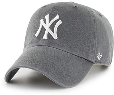 Unisex Baseballcap met Verstelbare Riem en Gesp - Witte Logo op Houtskoolgrijze Kleur