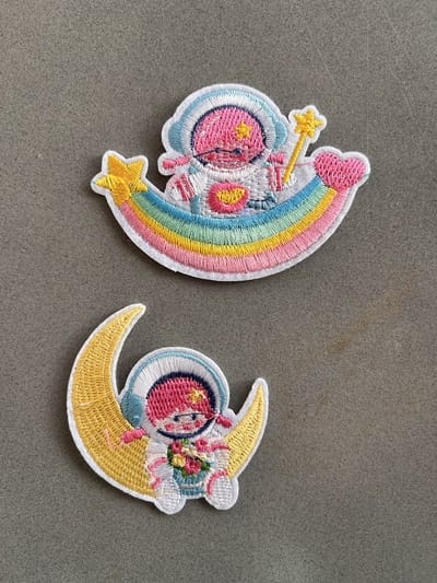 Astronaut - Regenboog - Set / Bundel - strijkapplicatie strijk embleem - patch - patches - stof & strijk applicatie - patchwork - Carnaval - Stofdecoratie