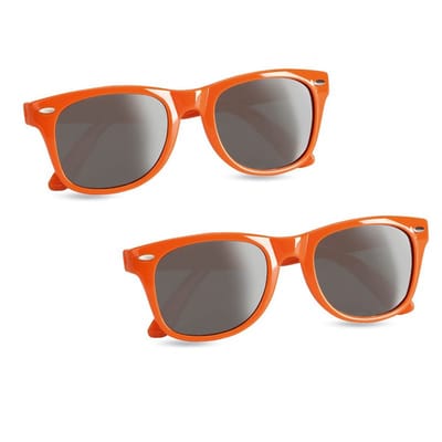 2x stuks hippe zonnebrillen met oranje montuur - UV400 bescherming - Koningsdag - EK/WK