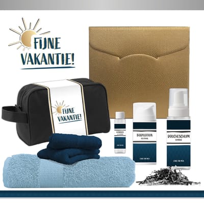 Geschenkset “Fijne vakantie!” - 7 producten - 600 gram | Wellness Vakantiepakket voor hem - Groot Strandlaken Cadeau - Luxe Giftset Strand Badlaken - Zomer Cadeaupakket - Vakantie Pakket Man - Medewerkers Zorgwerkers Vrijwilligers Gift Set Goud Blauw