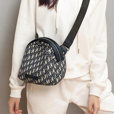 Petit sac en toile tendance et automnal, sac à bandoulière décontracté et polyvalent pour femme black